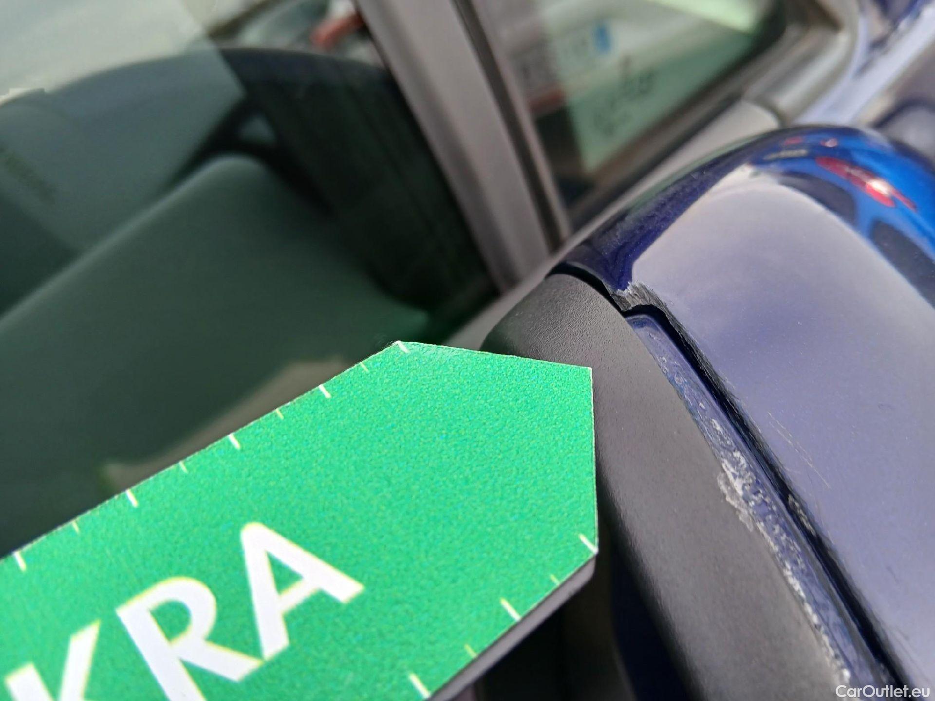  Volkswagen  Golf  VOLKSWAGEN / 2020 / 5P / berlina con portón 2.0 TDI 85kW (115CV) #30