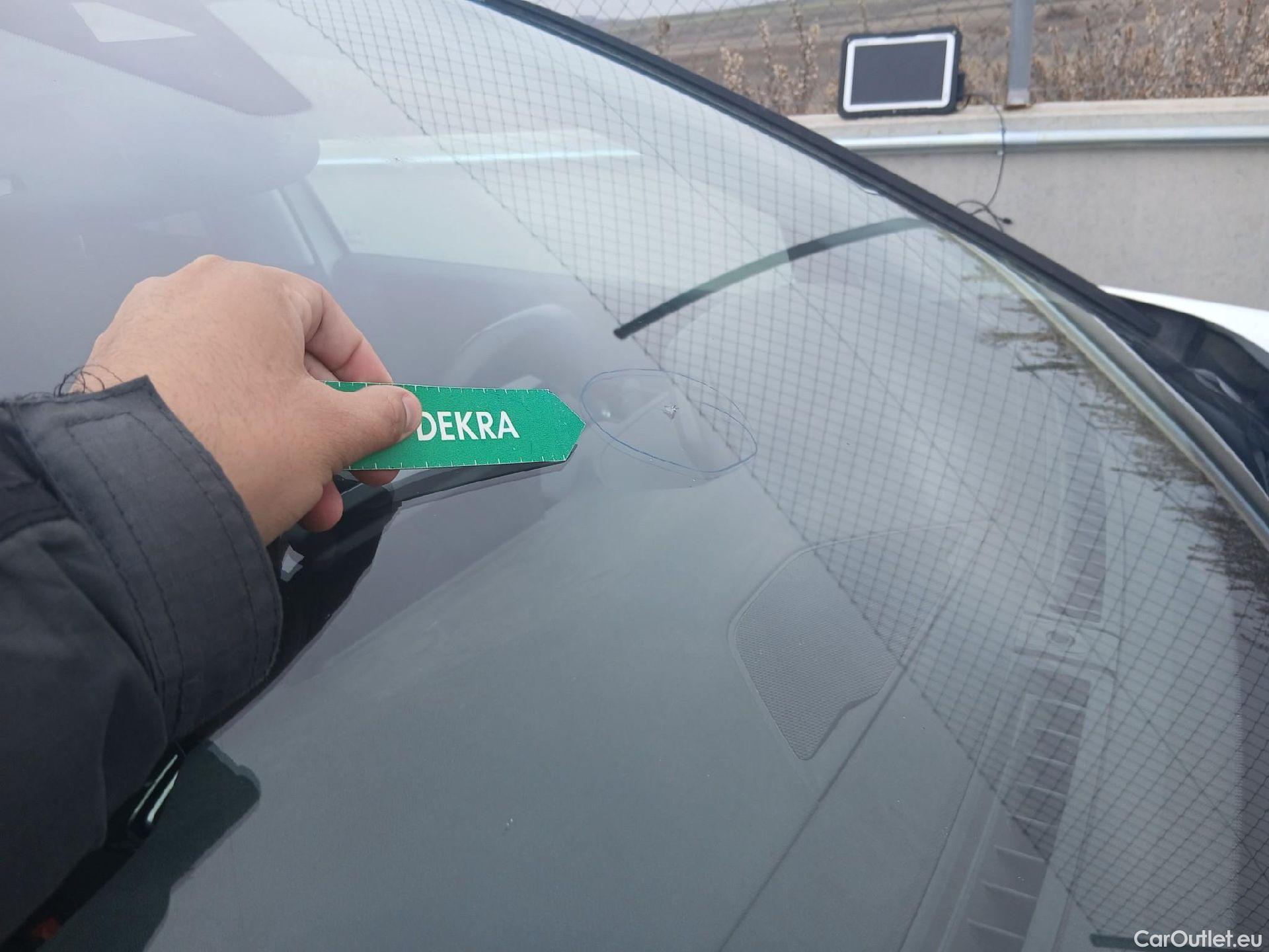  Peugeot  3008 PEUGEOT  / 2016 / 5P / todoterreno 1.5 BlueHDi 96kW (130CV) S&S Style #20