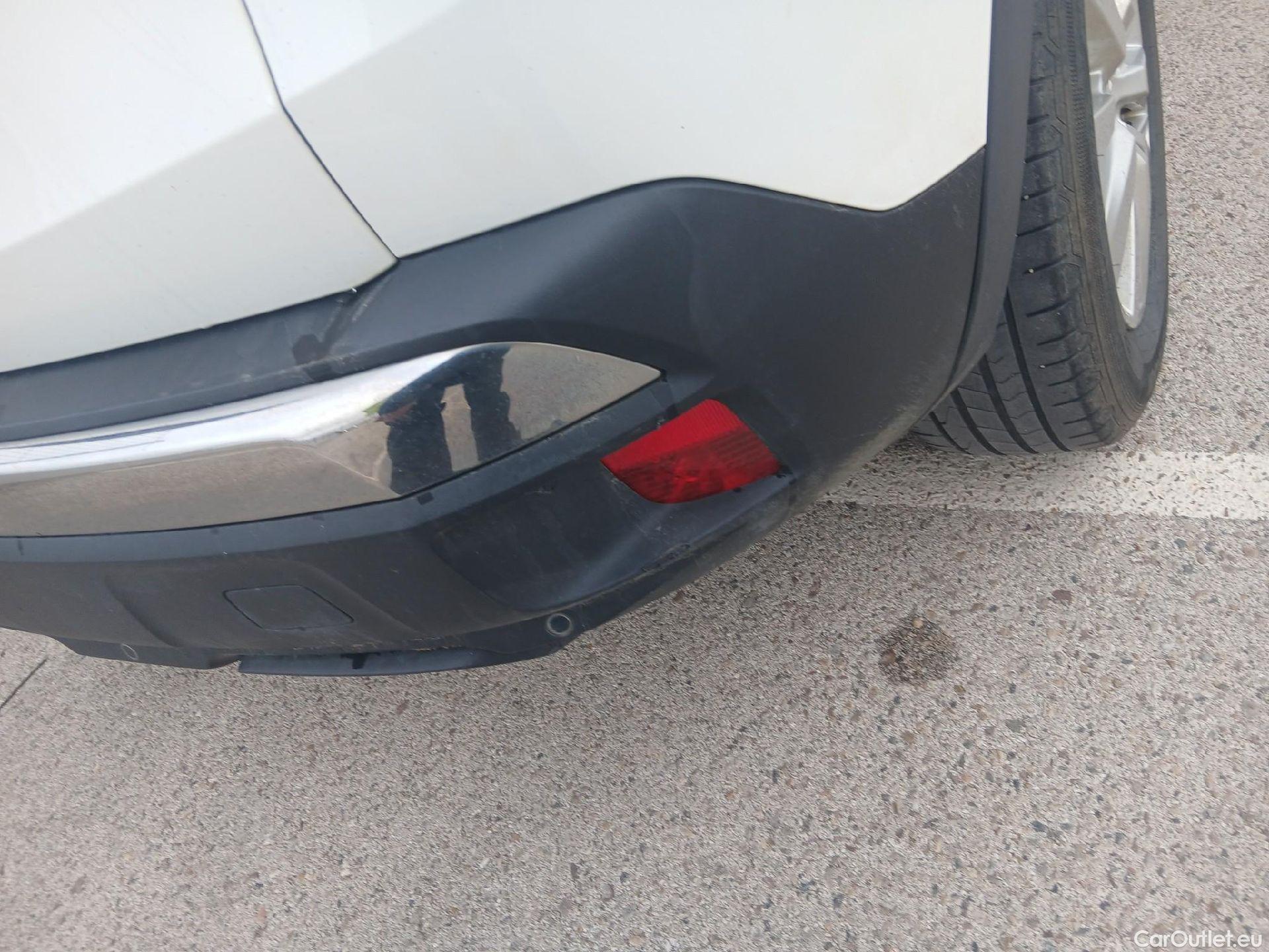  Peugeot  3008 PEUGEOT  / 2016 / 5P / todoterreno 1.5 BlueHDi 96kW (130CV) S&S Style #26