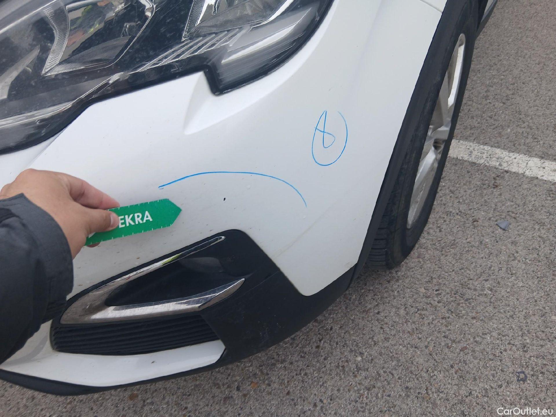  Peugeot  3008 PEUGEOT  / 2016 / 5P / todoterreno 1.5 BlueHDi 96kW (130CV) S&S Style #16