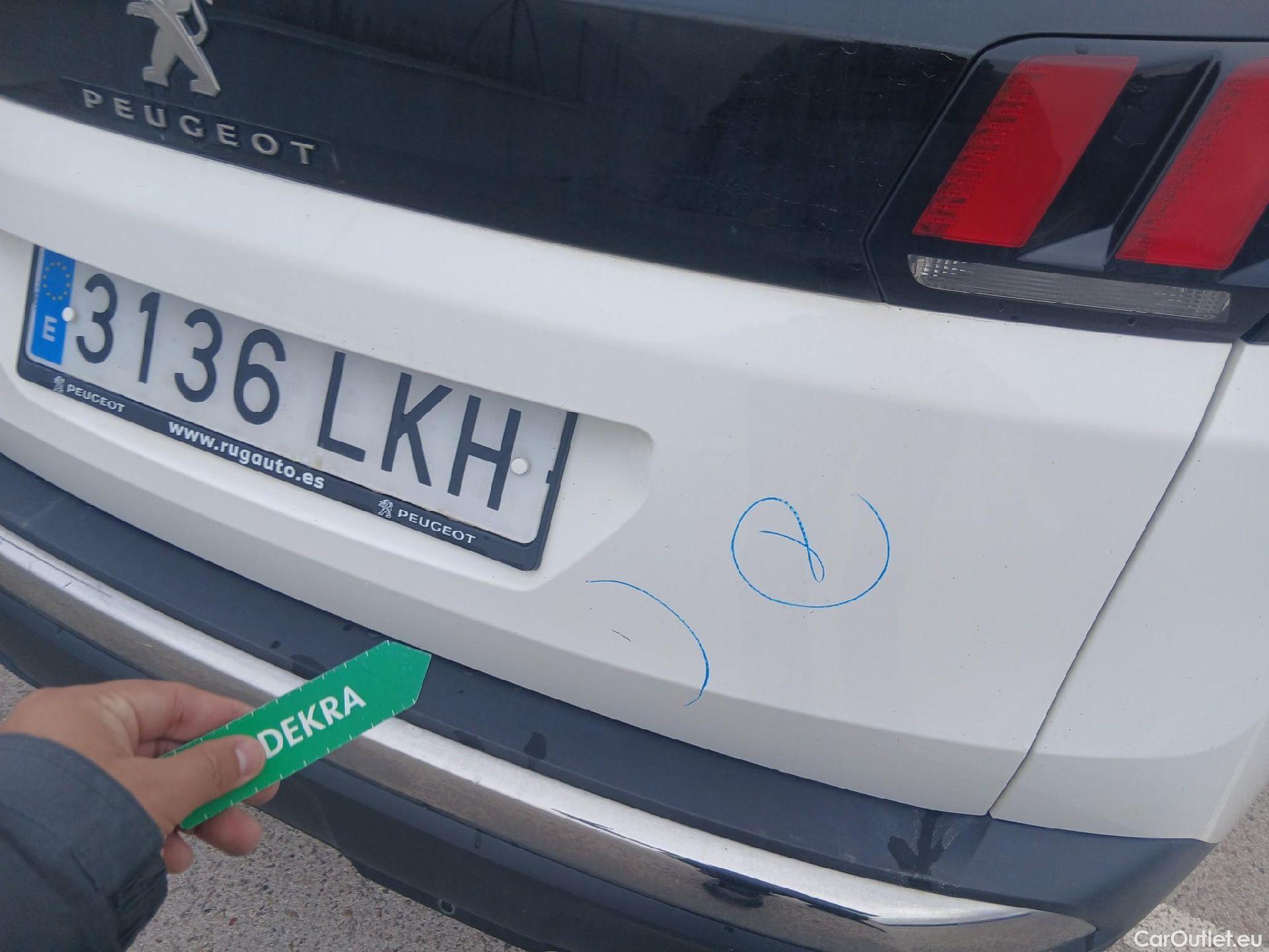  Peugeot  3008 PEUGEOT  / 2016 / 5P / todoterreno 1.5 BlueHDi 96kW (130CV) S&S Style #28