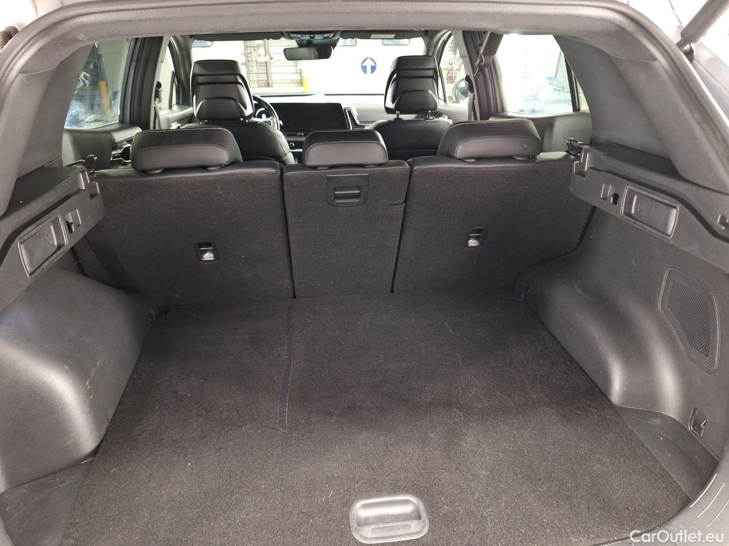  KIA  Sportage Kia,  '21 PHEV, KIA  1.6 T-GDi 6A/T AWD GT Line PHEV 5d #44