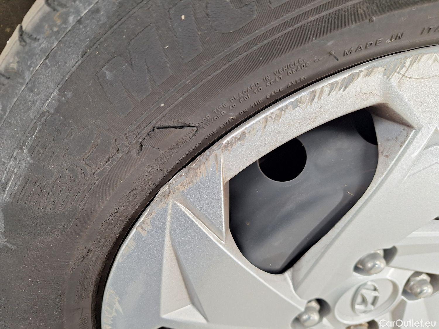  Hyundai  i20 Hyundai,  '20, Hyundai  1.0 T-GDi 74kW Twist 5d #2