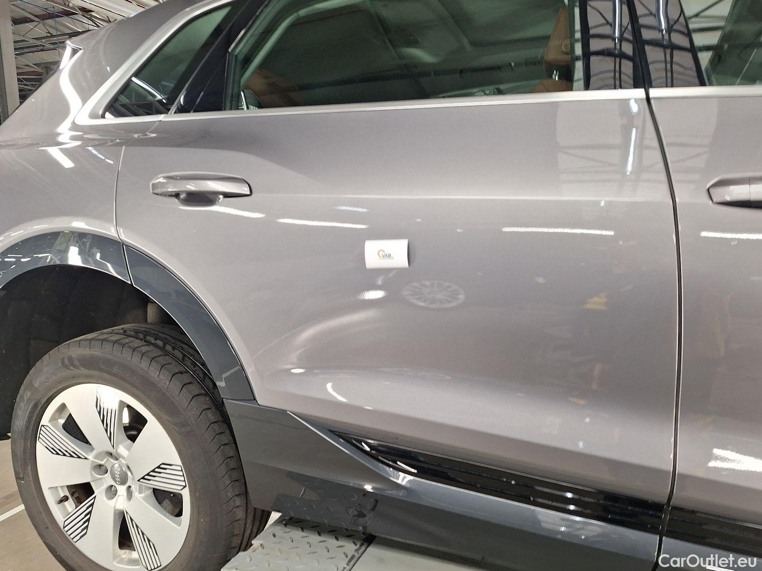  Audi  E-TRON Audi,  '19 BEV, Audi  55 Quattro Advanced 5d #3