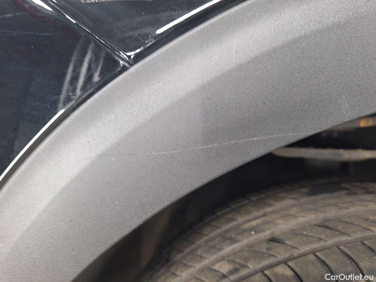  Peugeot  5008 Peugeot,  FL'20, Peugeot  1.5 BlueHDi 96kW S&S EAT8 Allure Pack #40