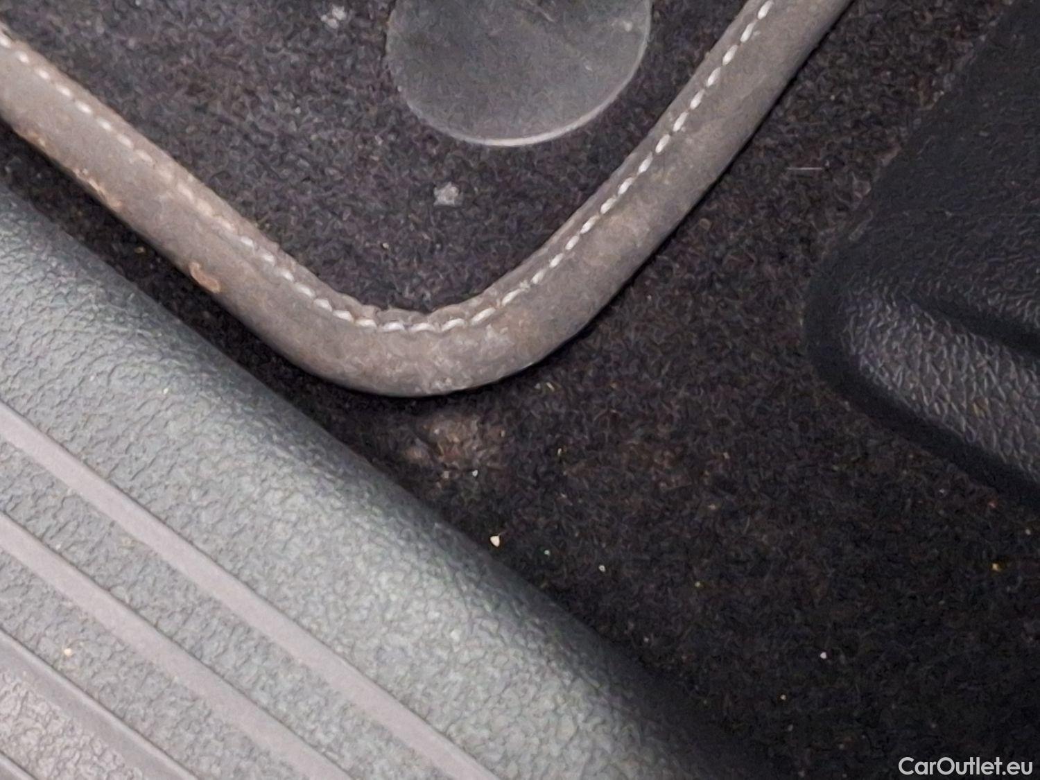  Mercedes  A-Klasse Mercedes, A-Class Berline '18, Mercedes-Benz  Limousine A 180d Business S #20