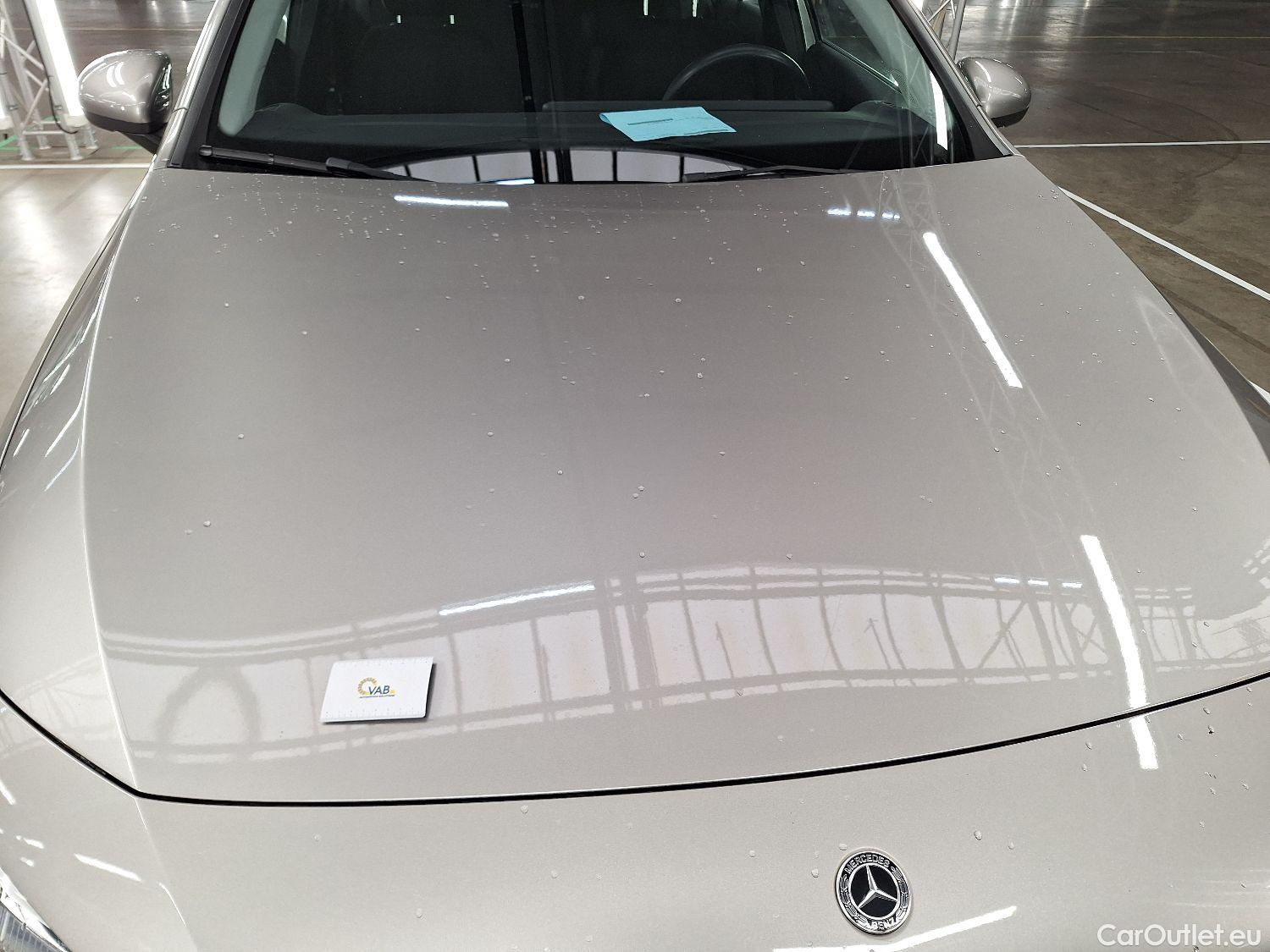  Mercedes  A-Klasse Mercedes, A-Class Berline '18, Mercedes-Benz  Limousine A 180d Business S #25