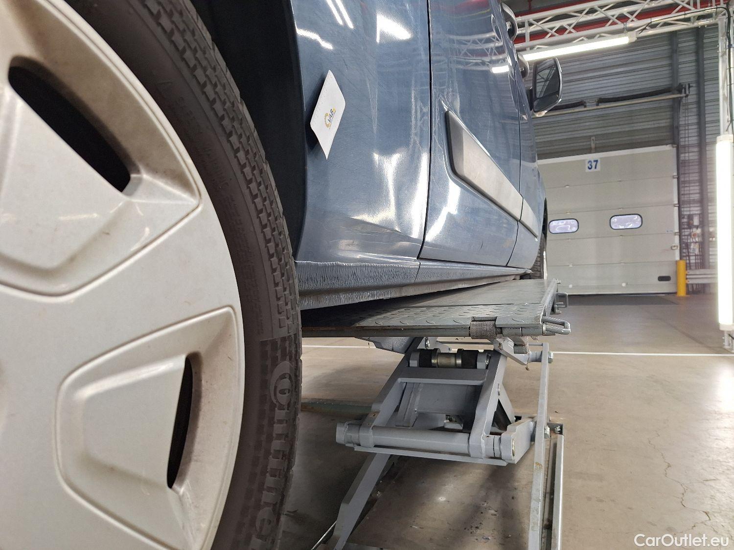  Ford  Transit Ford, _Trans.Custom FL'18, Ford  Custom 320L 2.0TD130Pk/96Kw M6 FWD Tr #37