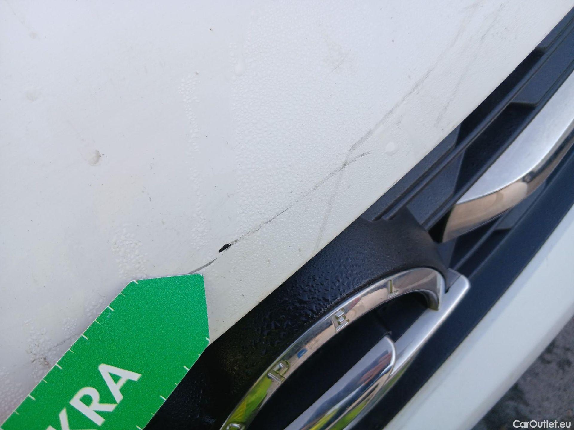  Opel  Vivaro OPEL  / 2019 / 4P / furgón 1.5 Diésel 88kW (120CV) M Std Select #21