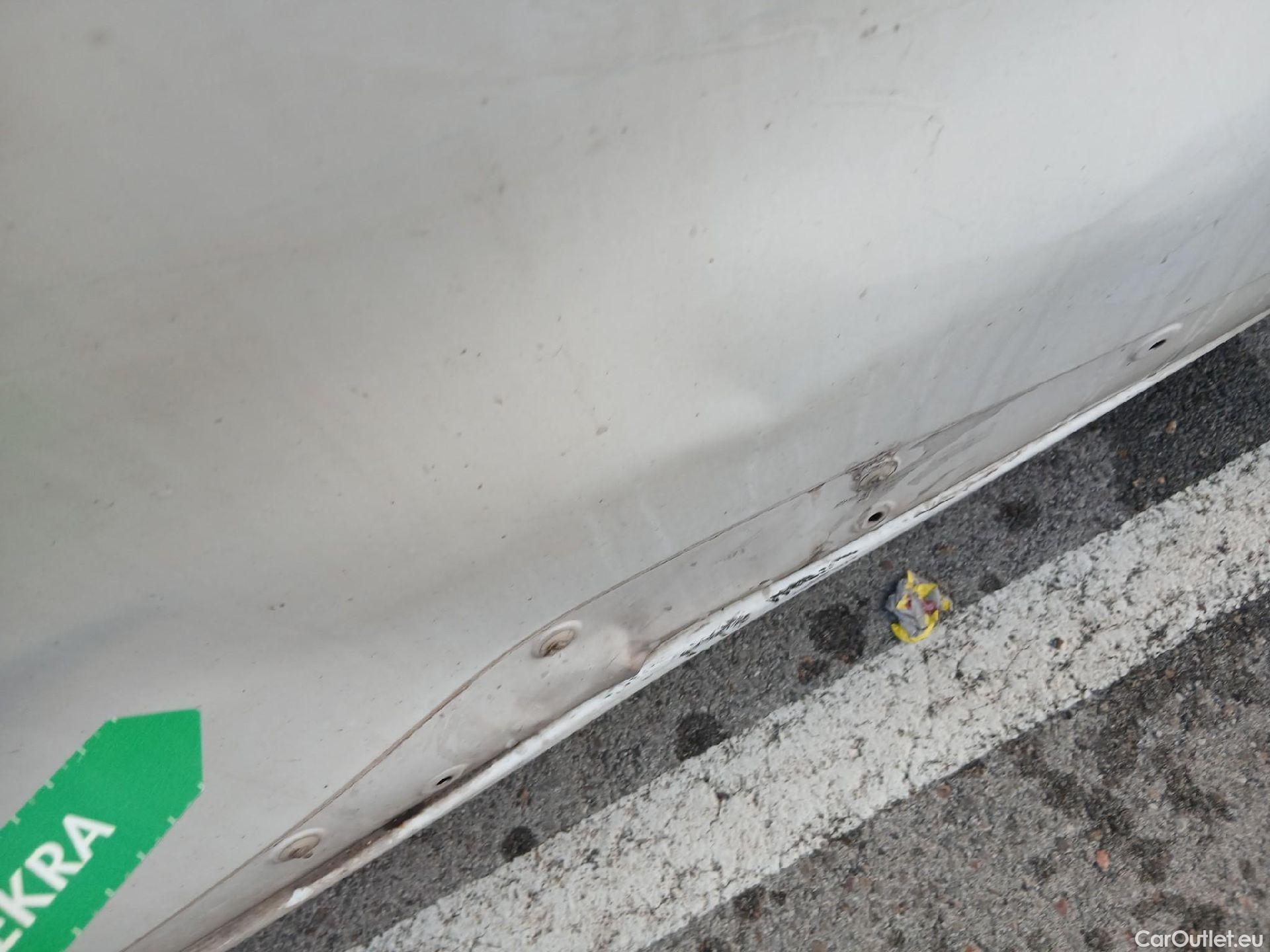  Opel  Vivaro OPEL  / 2019 / 4P / furgón 1.5 Diésel 88kW (120CV) M Std Select #27