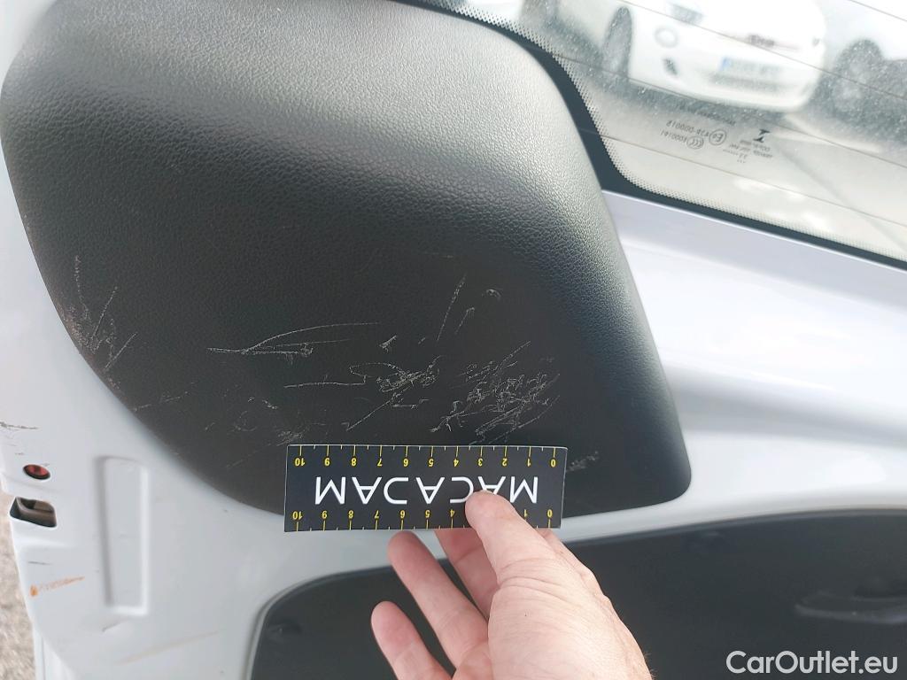  Citroen  Berlingo CITROEN  / 2018 / 4P / monovolumen compacto Talla M BlueHDi 100 S&S LIVE PACK #15