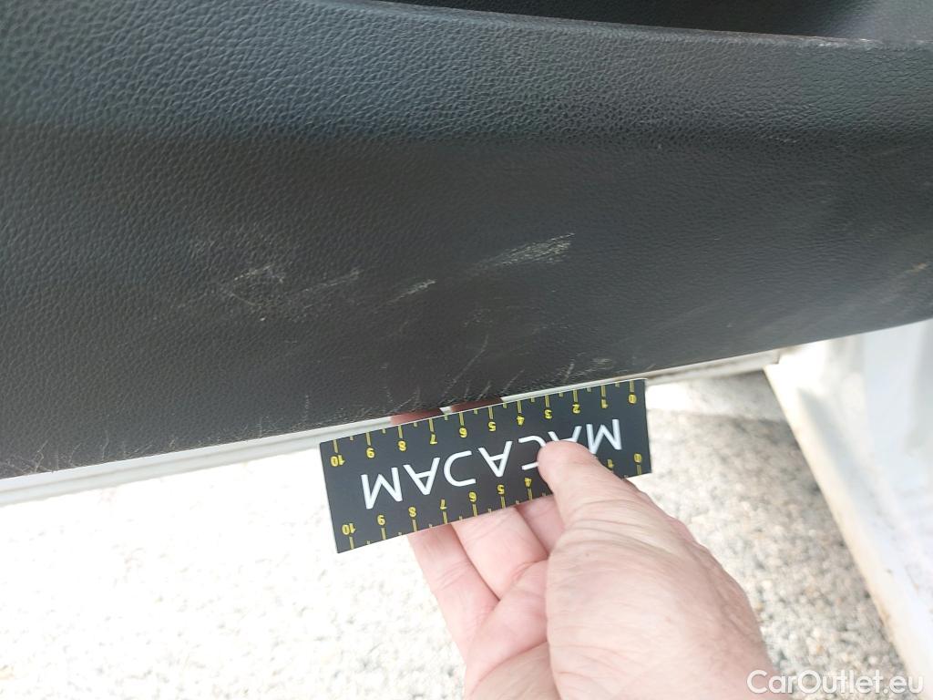  Citroen  Berlingo CITROEN  / 2018 / 4P / monovolumen compacto Talla M BlueHDi 100 S&S LIVE PACK #9