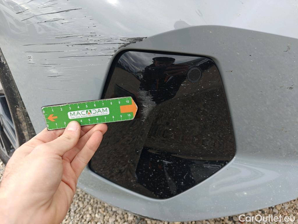  Land Rover  Discovery BMW i5 / 2023 / 5P / familiar eDrive40 #44