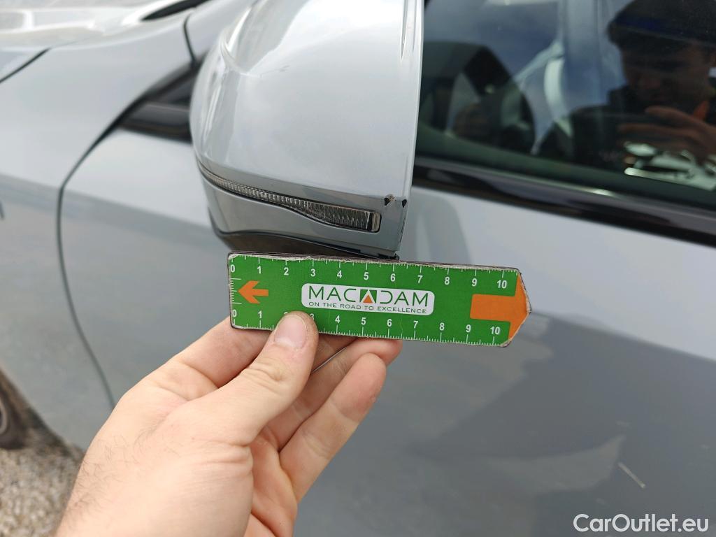  Land Rover  Discovery BMW i5 / 2023 / 5P / familiar eDrive40 #40