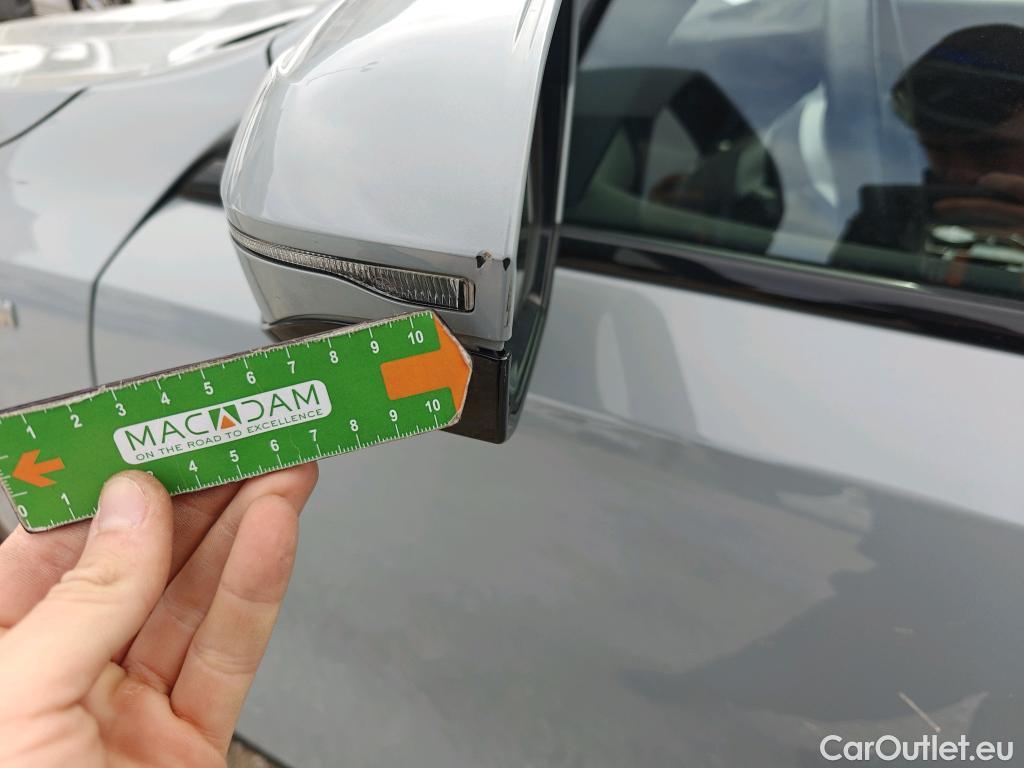  Land Rover  Discovery BMW i5 / 2023 / 5P / familiar eDrive40 #42