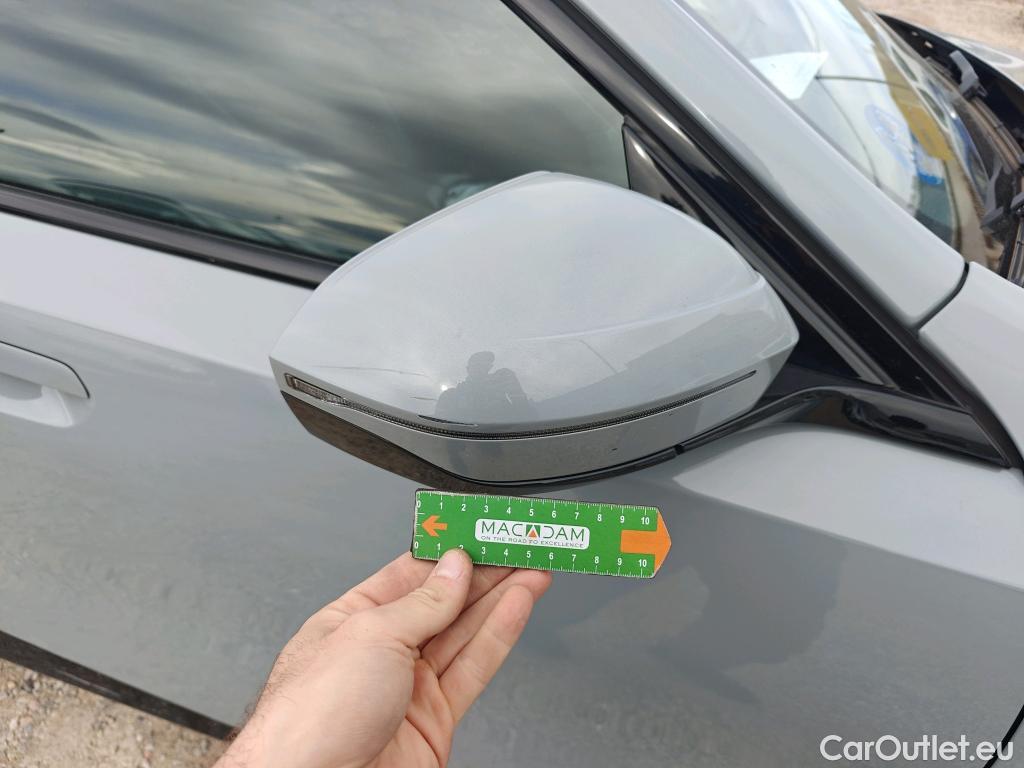  Land Rover  Discovery BMW i5 / 2023 / 5P / familiar eDrive40 #38