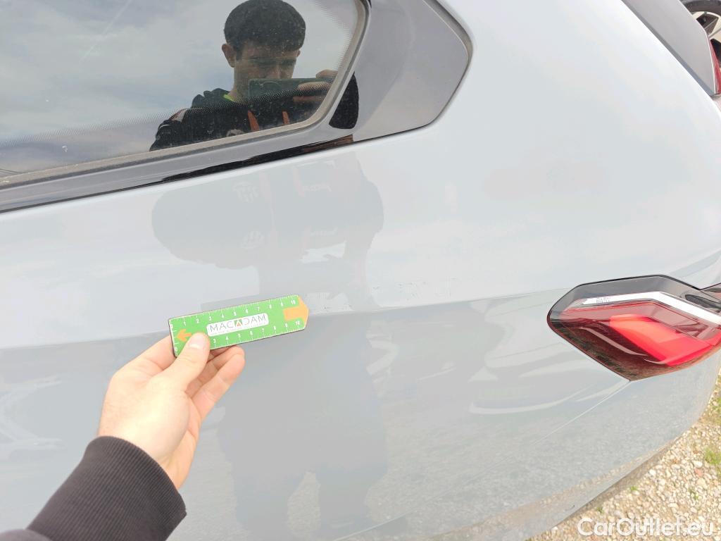  Land Rover  Discovery BMW i5 / 2023 / 5P / familiar eDrive40 #17