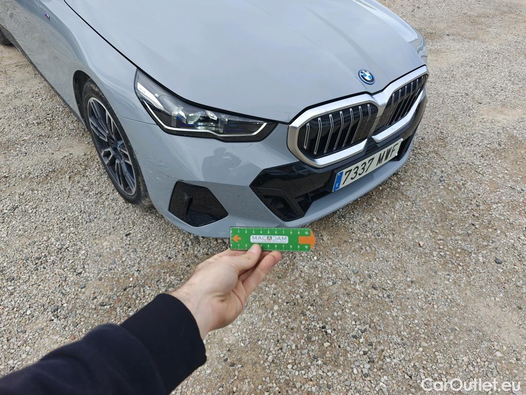  Land Rover  Discovery BMW i5 / 2023 / 5P / familiar eDrive40 #11