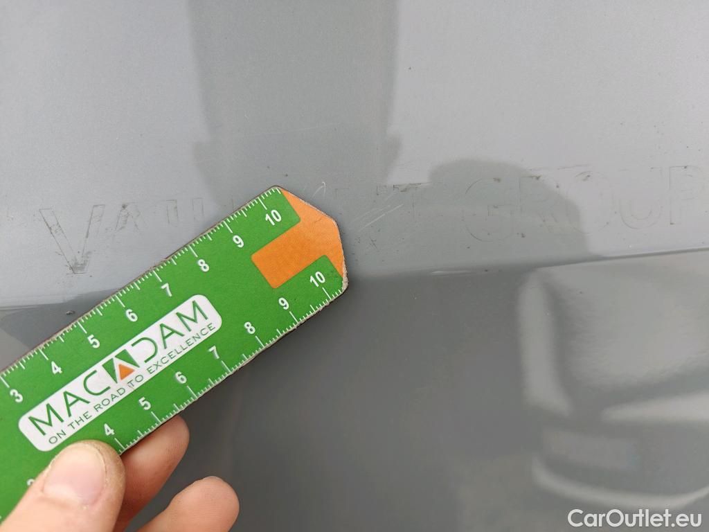  Land Rover  Discovery BMW i5 / 2023 / 5P / familiar eDrive40 #21