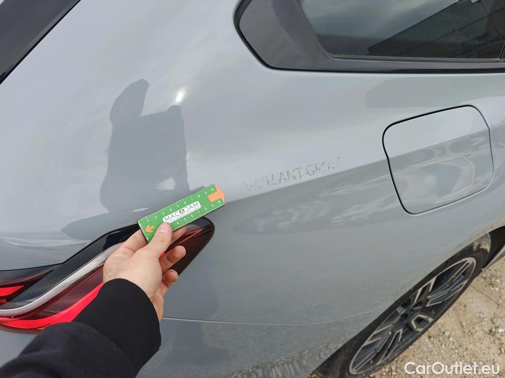  Land Rover  Discovery BMW i5 / 2023 / 5P / familiar eDrive40 #19