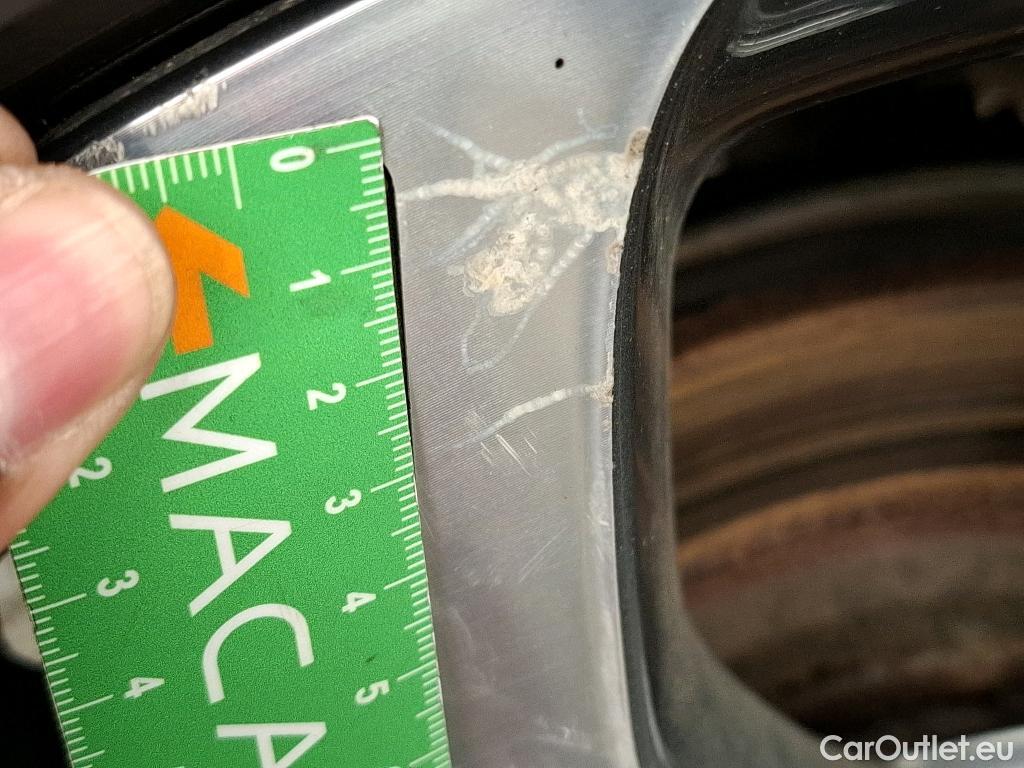  KIA  XCeed KIA  / 2019 / 5P / Crossover 1.6 CRDI 136 LAUNCH EDITION DCT7 #22