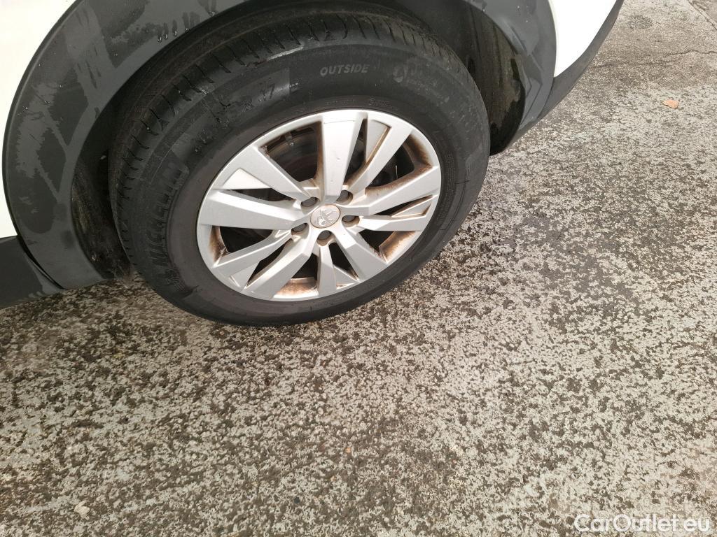  Peugeot  3008  Active Business 1.5 HDi 130CV BVM6 E6d #25