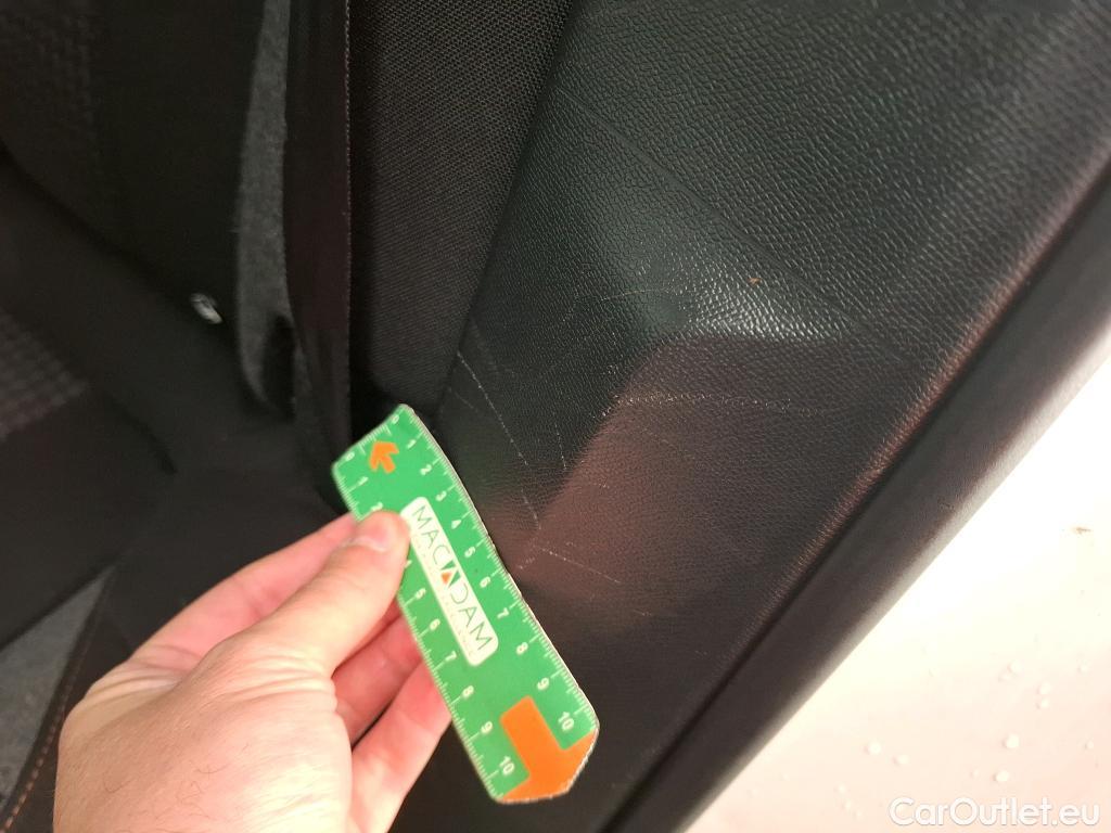  Peugeot  3008  Active Business 1.5 HDi 130CV BVM6 E6d #51