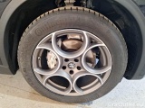  Alfa Romeo   STELVIO ALFA ROMEO / 2017 / 5P / SUV 2.2 TD 190 CV SPRINT AT8 Q4 #17