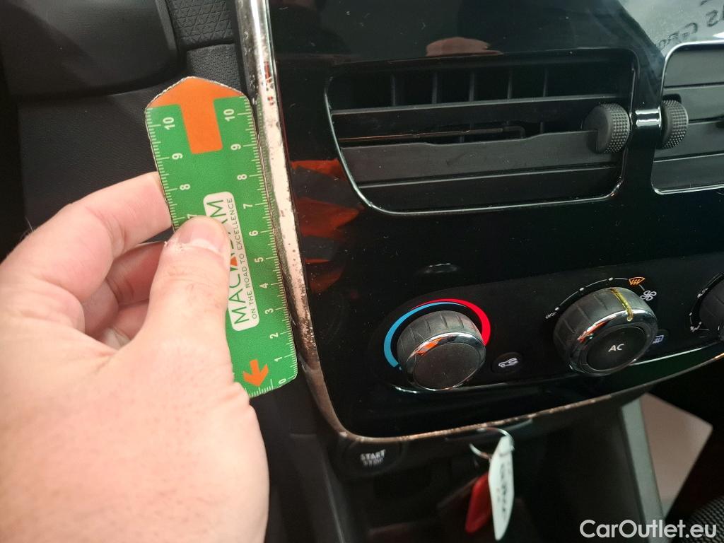  Renault  Clio  IV Zen 1.5 dCi 90CV BVM5 E5 #18