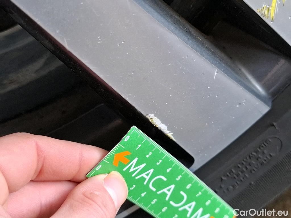  Peugeot  5008  Allure Pack 1.5 HDi 130CV BVM6 7 Sieges E6d #30