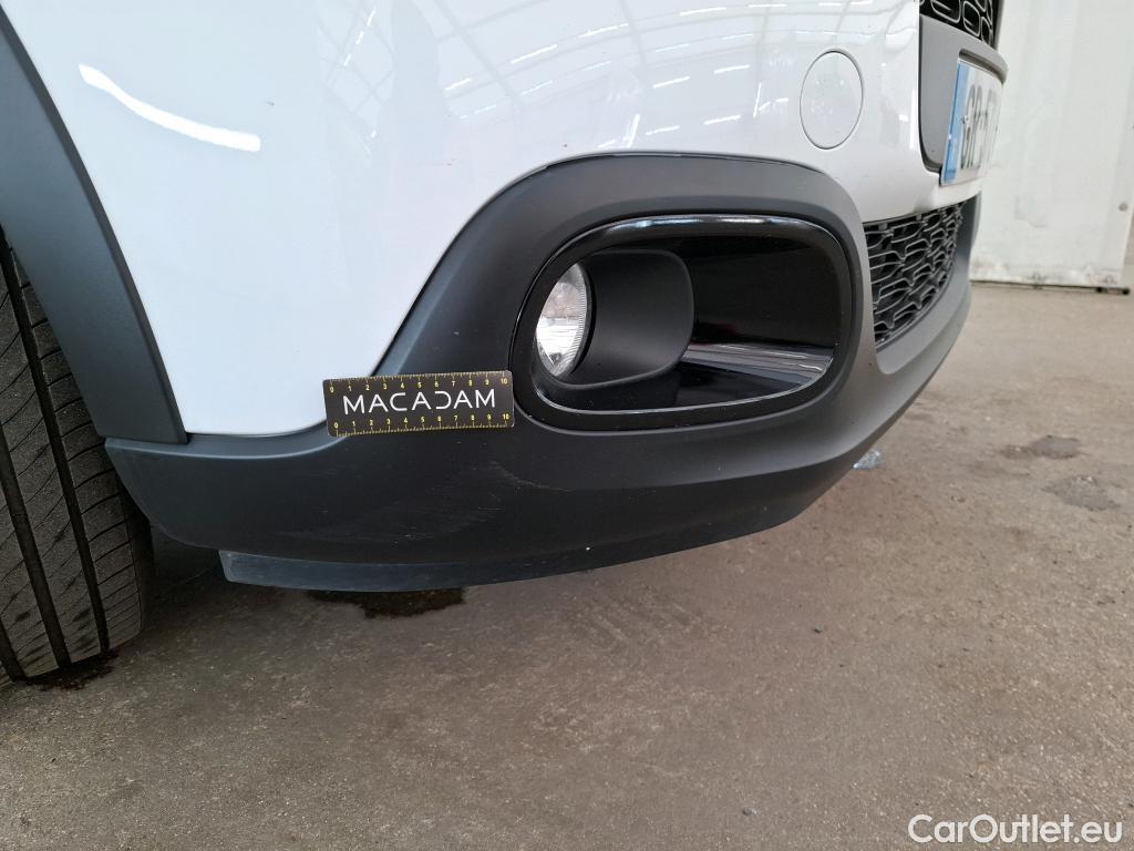  Citroen  C3  Shine 1.2 PureTech 80CV BVM5 6E #1