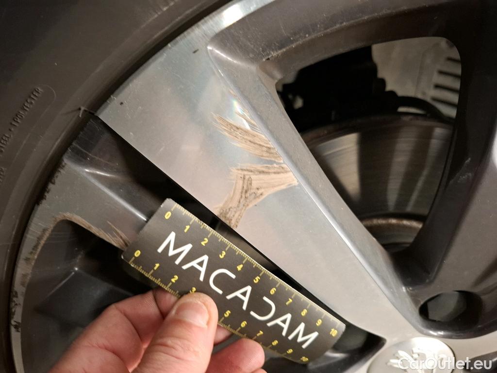  Peugeot  3008  II Allure Pack 1.5 HDi 130CV BVA8 E6d #9