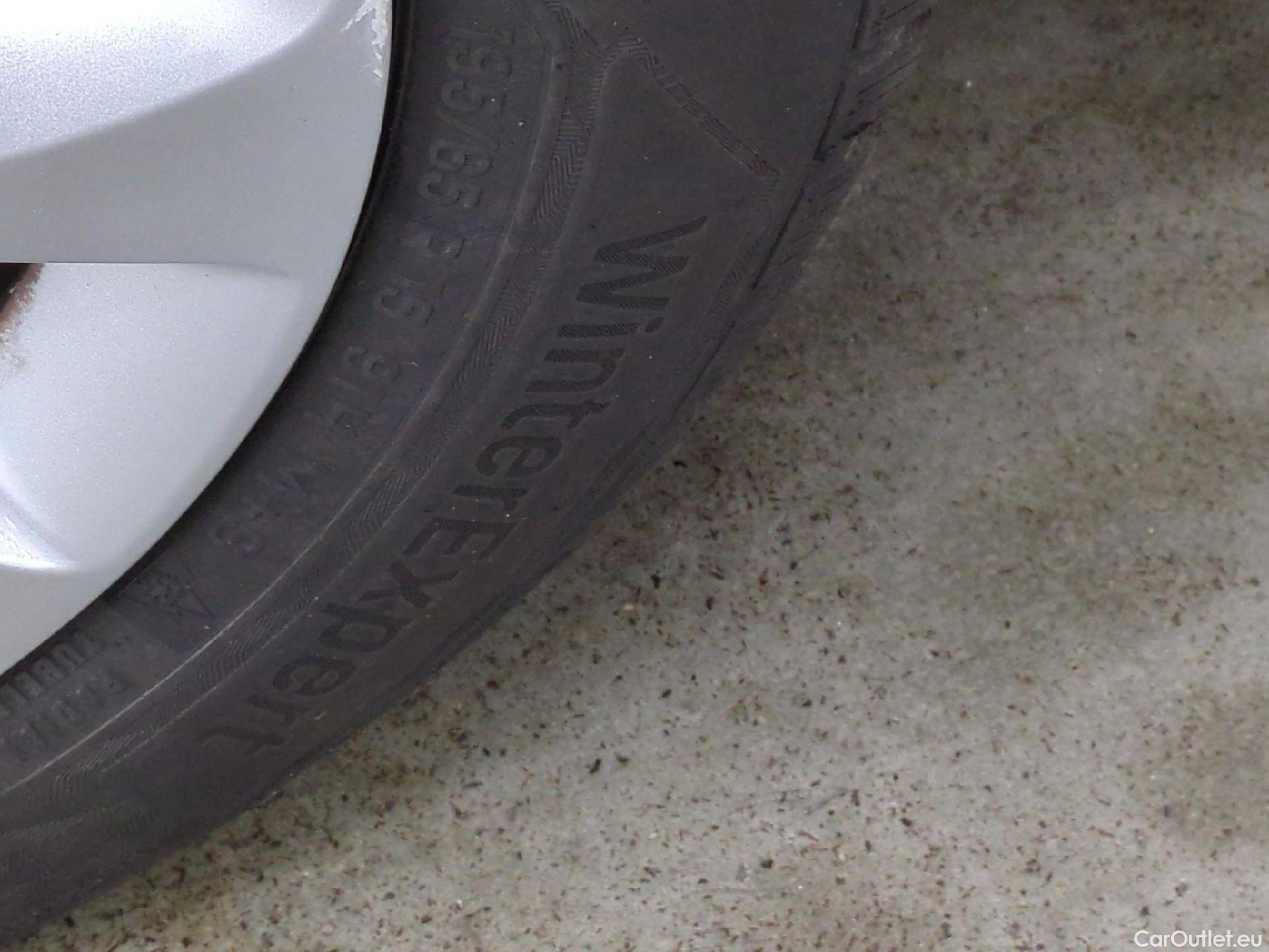  Citroen  C3  Feel 1.2 PureTech 80CV BVM5 E6 #11