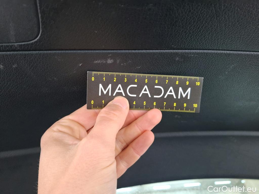  Mercedes  A-Klasse MERCEDES-BENZ Classe A Compact / 2018 / 5P / Berline A 180 d Business Line 8G-DCT #9