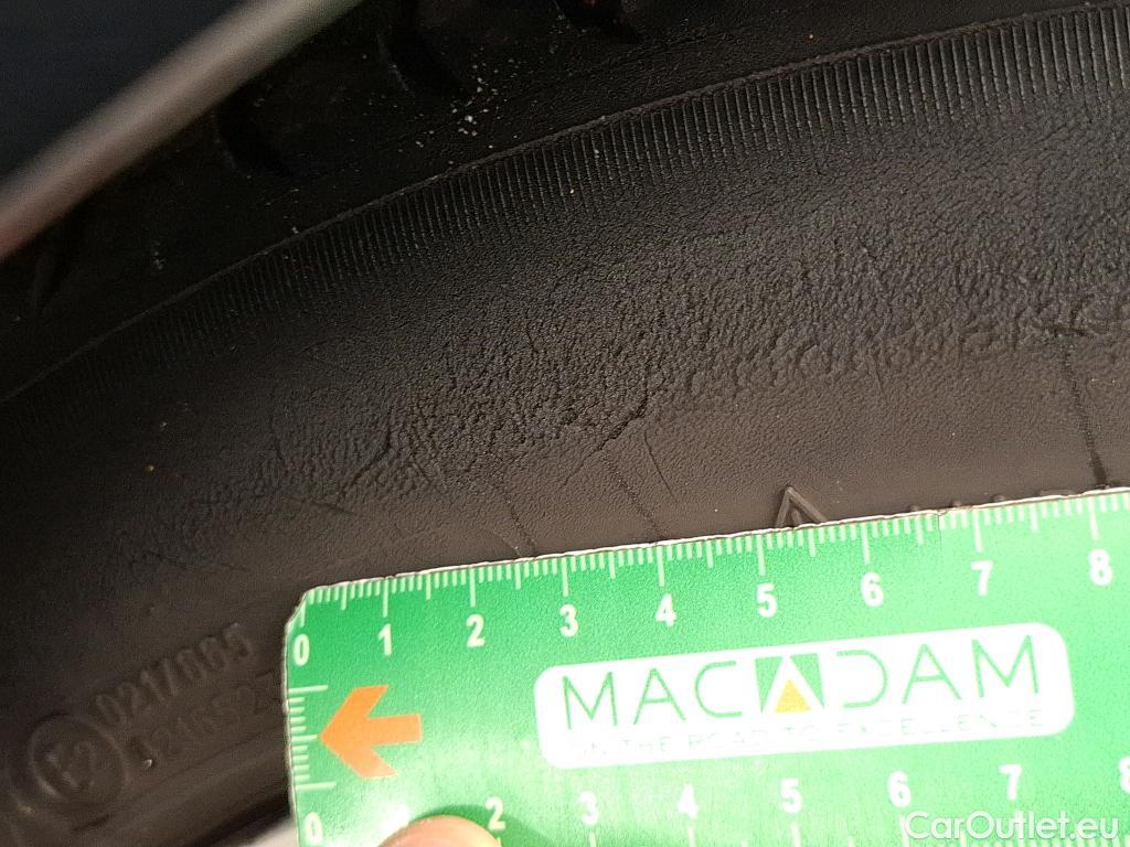  Mercedes  CLA-Klasse MERCEDES-BENZ CLA Coupe / 2019 / 4P / Coupé CLA 200 d Business Line BA8 #6