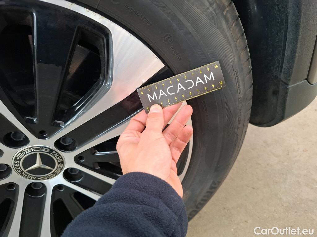  Mercedes  G-Klasee MERCEDES-BENZ GLC / 2019 / 5P / SUV 2.0 GLC 300 E BUSINESS LINE 4MATIC #9