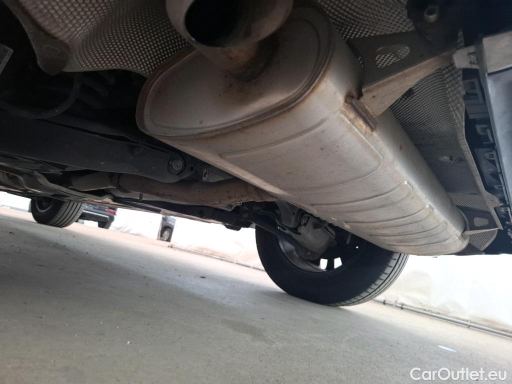  Mercedes  G-Klasee MERCEDES-BENZ GLC / 2019 / 5P / SUV 2.0 GLC 300 E BUSINESS LINE 4MATIC #17