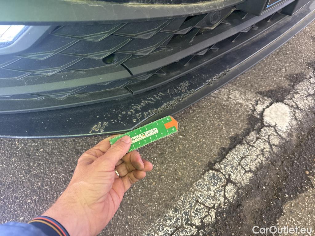  Seat  Leon SEAT  Sportstourer / 2020 / 5P / Break 1.0 eTSI 110 DSG S&S Style Business #2