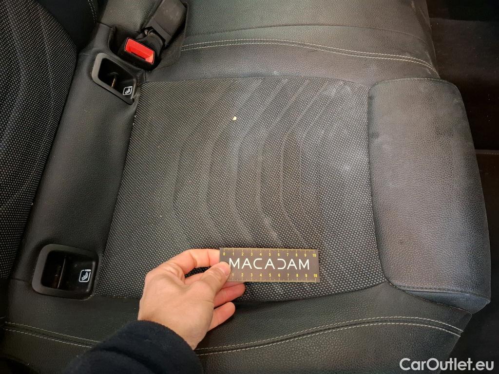  Mercedes  A-Klasse MERCEDES-BENZ Classe A Compact / 2018 / 5P / Berline A 180 d Business Line 8G-DCT #16