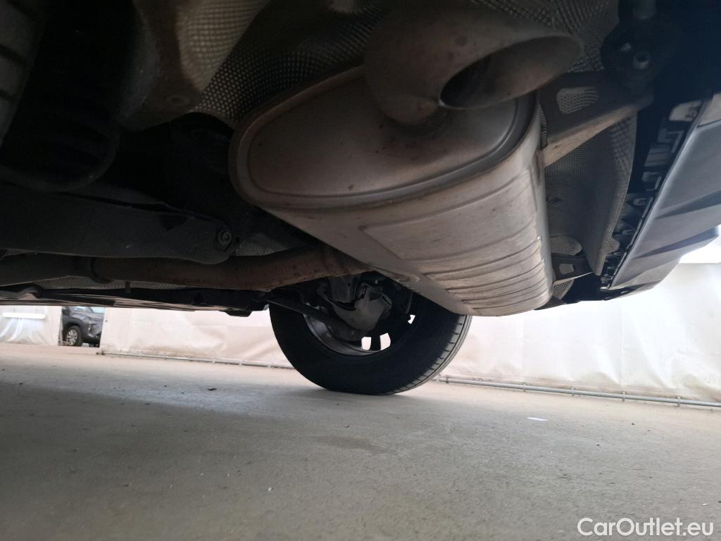  Mercedes  G-Klasee MERCEDES-BENZ GLC / 2019 / 5P / SUV 2.0 GLC 300 E BUSINESS LINE 4MATIC #24