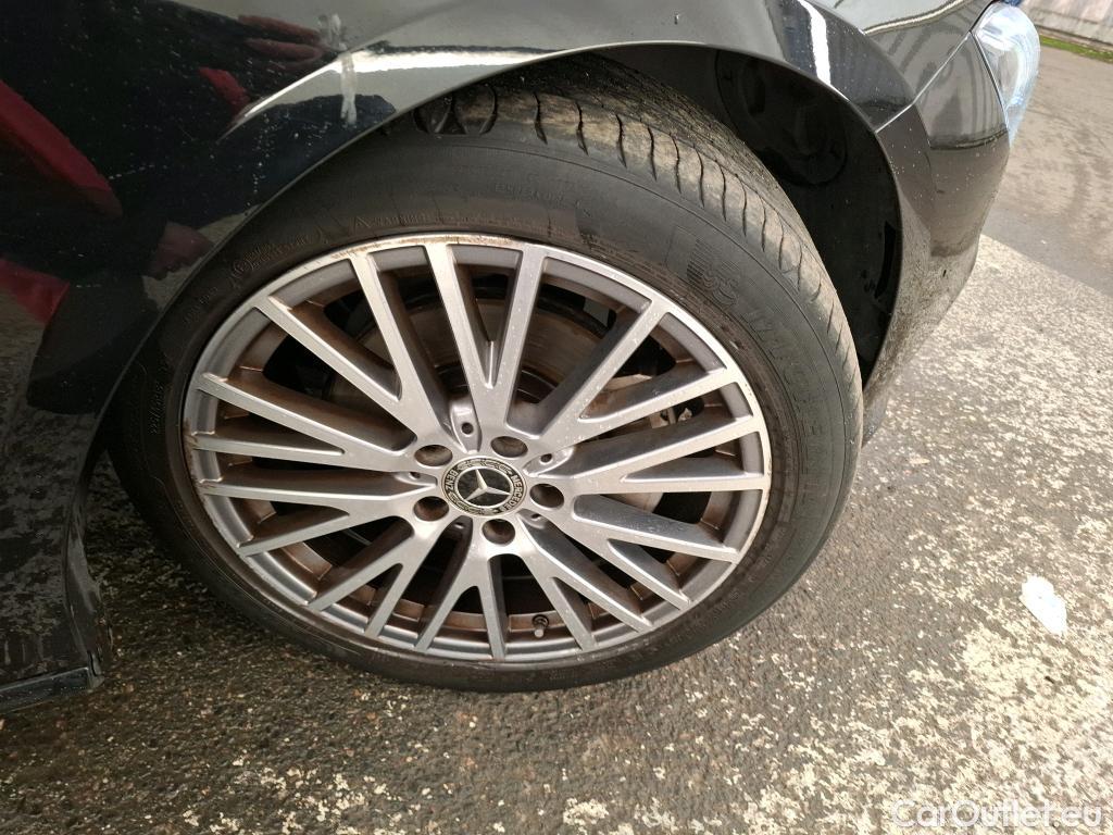  Mercedes  CLA-Klasse MERCEDES-BENZ CLA Coupe / 2019 / 4P / Coupé CLA 200 d Business Line BA8 #12