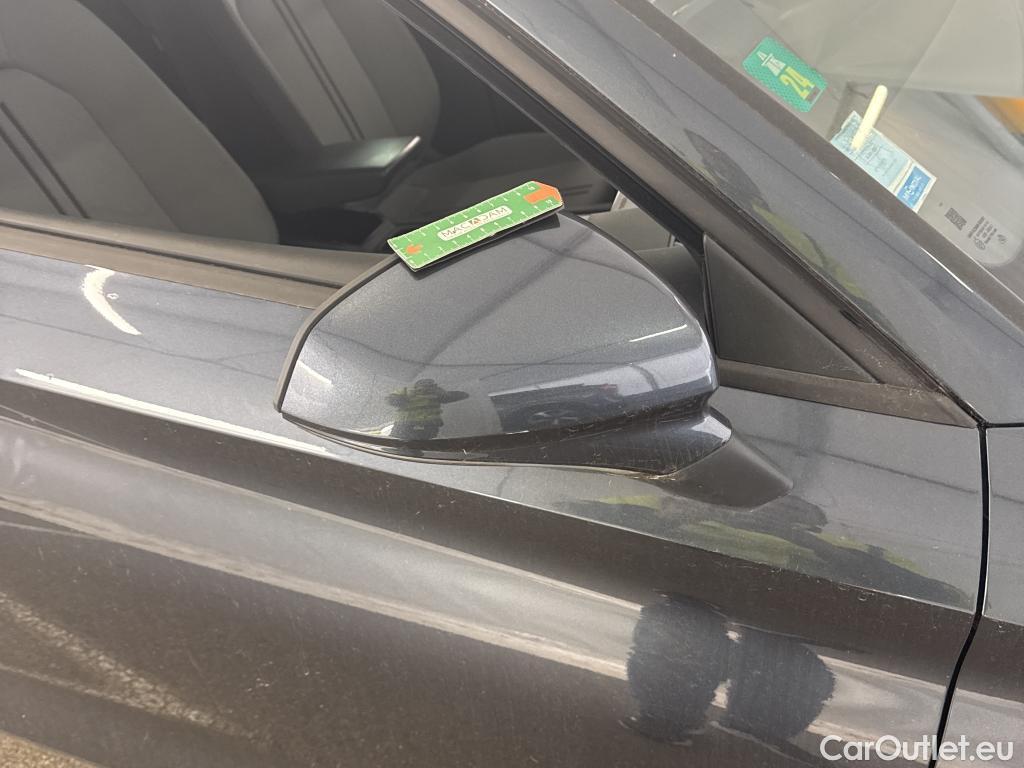  Seat  Leon SEAT  Sportstourer / 2020 / 5P / Break 1.0 eTSI 110 DSG S&S Style Business #32