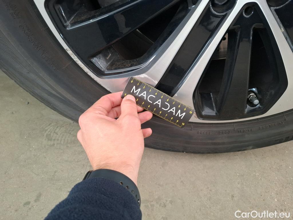  Mercedes  G-Klasee MERCEDES-BENZ GLC / 2019 / 5P / SUV 2.0 GLC 300 E BUSINESS LINE 4MATIC #11