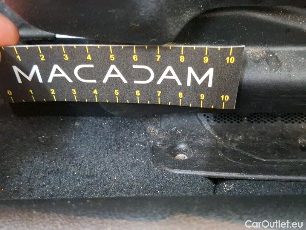  Bmw  Serie 3 BMW Série 3 Berline / 2022 / 4P / Berline 320e 204ch Business Design BVA8 Hybride #37