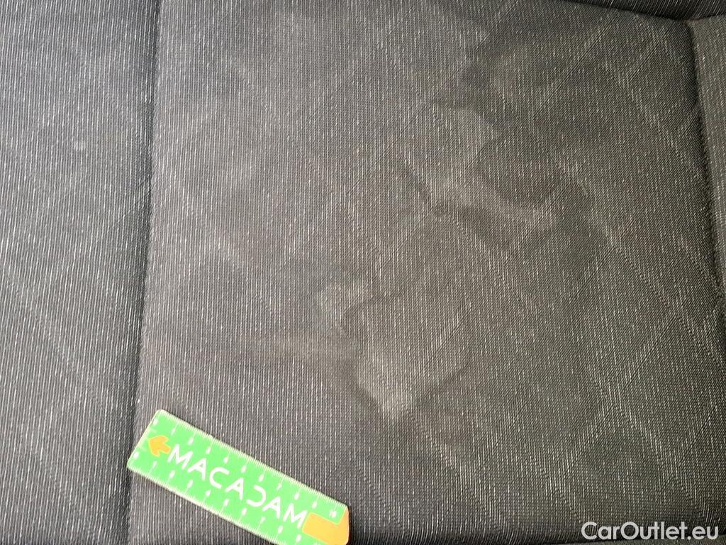  Volkswagen  Golf  VOLKSWAGEN / 2020 / 5P / Berline 2.0 TDI SCR 150 DSG7 Life Busi 1st #33