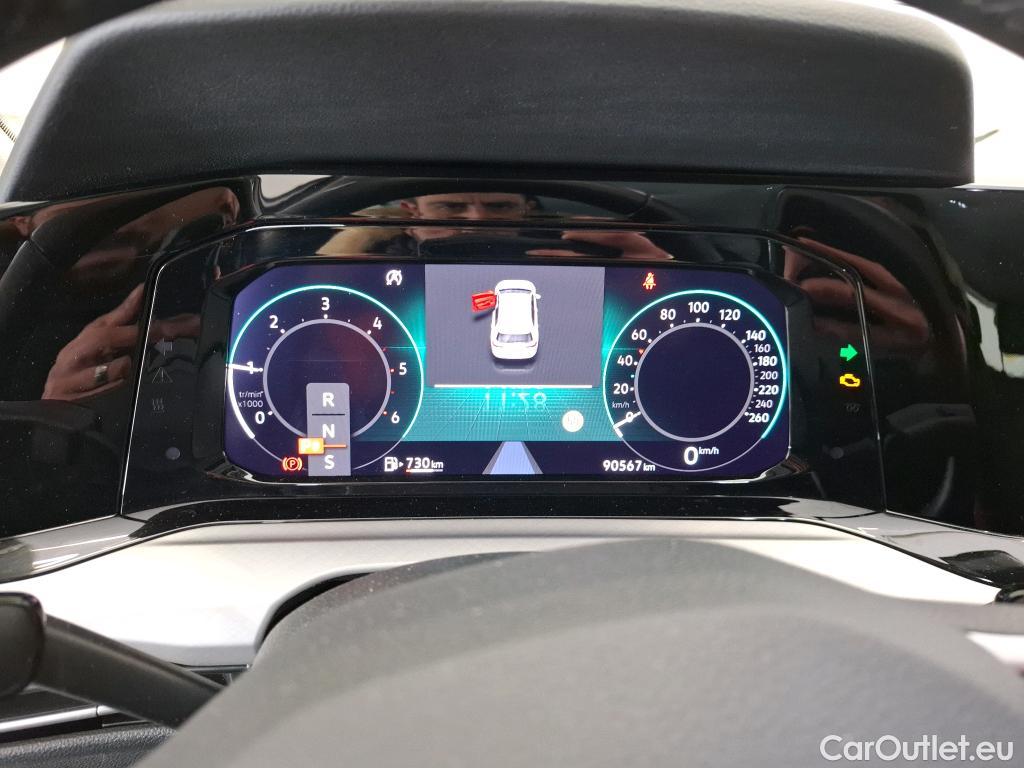  Volkswagen  Golf  VOLKSWAGEN / 2020 / 5P / Berline 2.0 TDI SCR 150 DSG7 Life Busi 1st #36