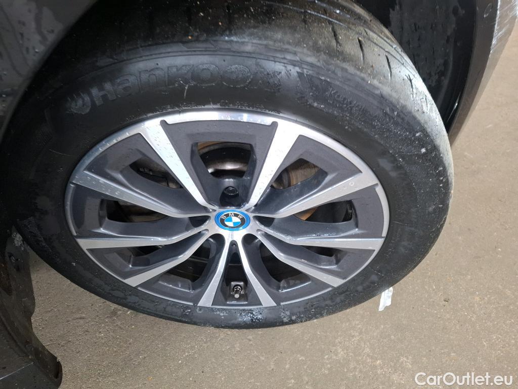  Bmw  Serie 3 BMW Série 3 Berline / 2022 / 4P / Berline 320e 204ch Business Design BVA8 Hybride #31