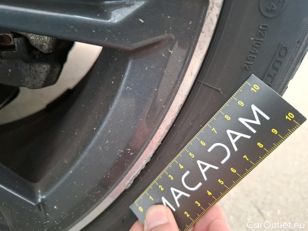  Bmw  Serie 1 BMW Série 1 / 2019 / 5P / Berline 116i DKG7 Business Design #12