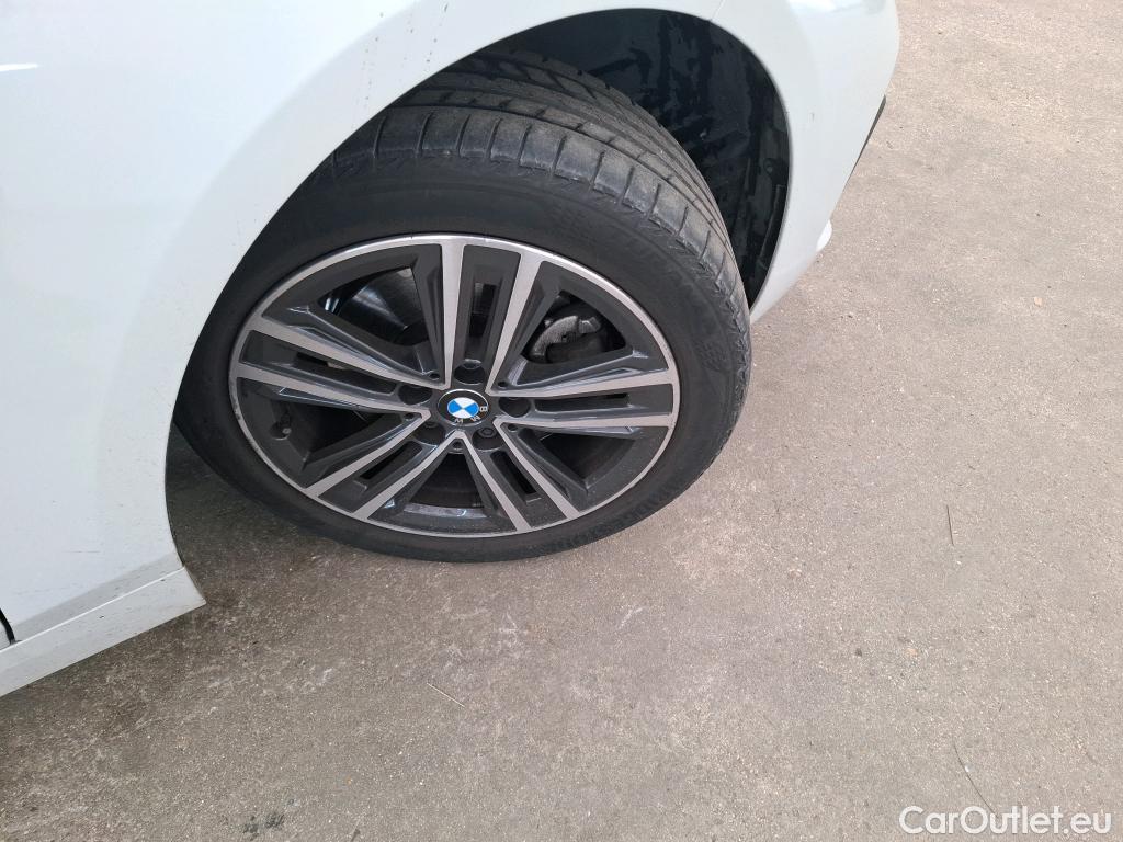  Bmw  Serie 1 BMW Série 1 / 2019 / 5P / Berline 116i DKG7 Business Design #9