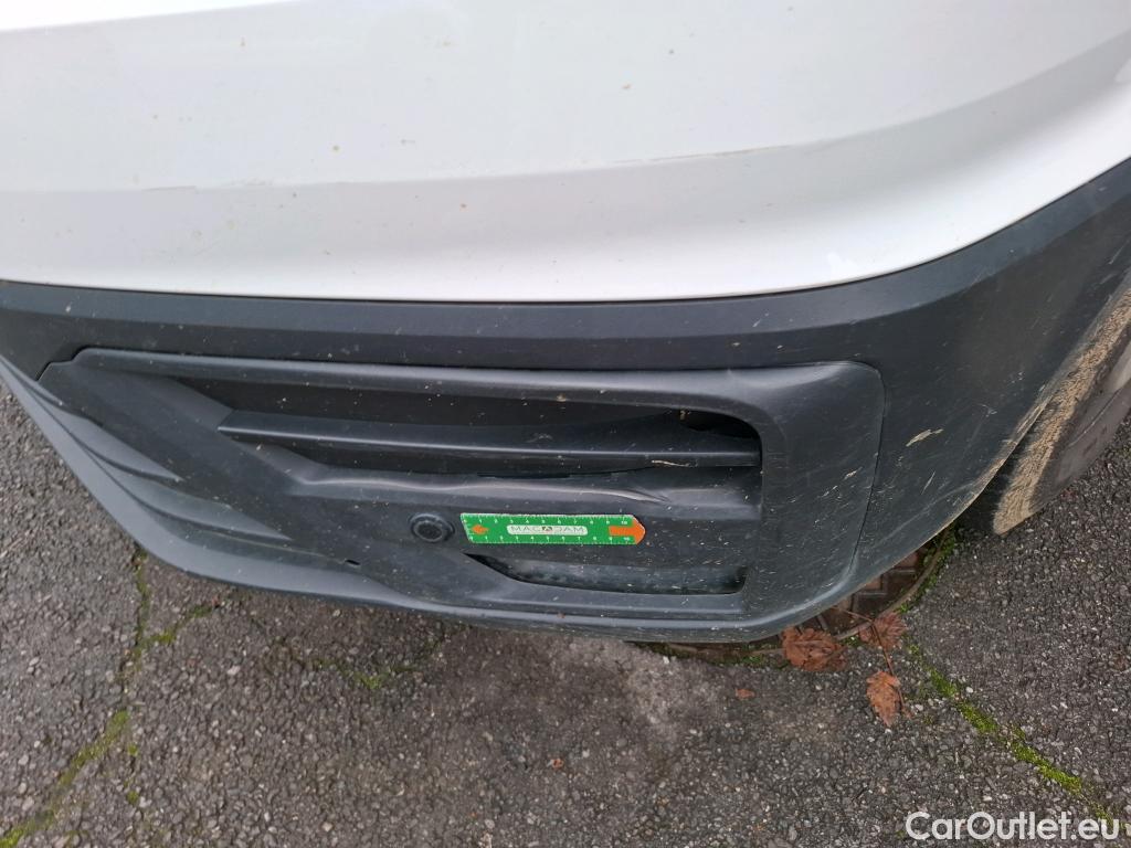  Volkswagen  Crafter VOLKSWAGEN  / 2017 / 4P / Fourgon tôlé 2.0 TDI 140 35 L4H3 Procab Business Line #52